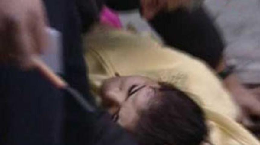 Bir babayı yıkan su&ccedil;lama