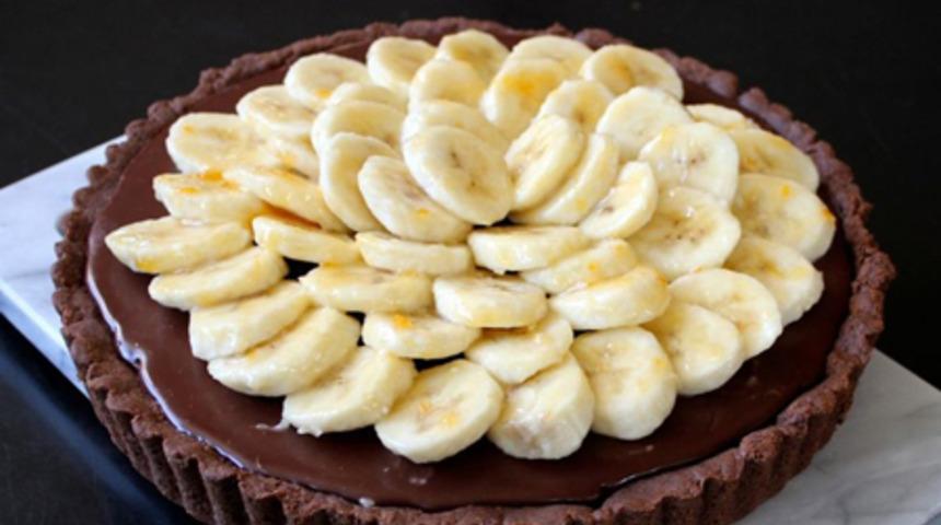 &Ccedil;ikolatalı Muzlu Tart