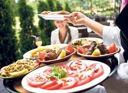 Çeşme'nin meşhur lahmacunun fiyatını bile solladı! Uludağ'daki rakamları görenler tekrar tekrar baktı