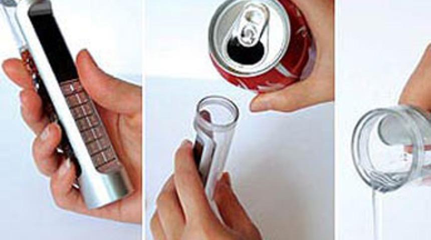 Bu telefon "kola"yla &ccedil;alışıyor!