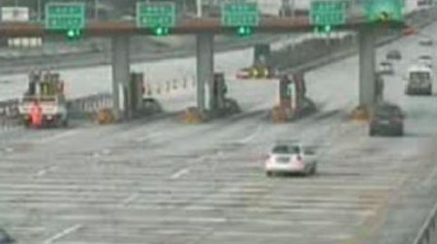 Otoban gişelerinde inanılmaz &ouml;l&uuml;m