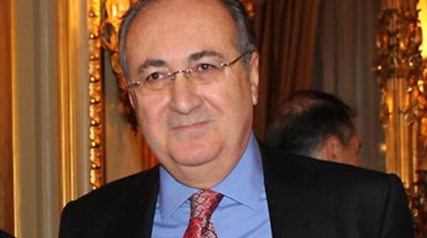 B&uuml;y&uuml;kel&ccedil;i tacizden su&ccedil;lu bulundu