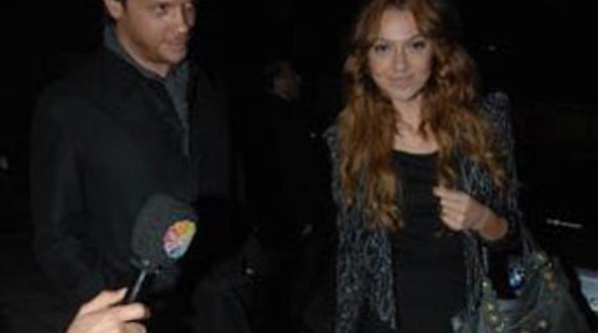 Sinan Ak&ccedil;ıl aileye girdi