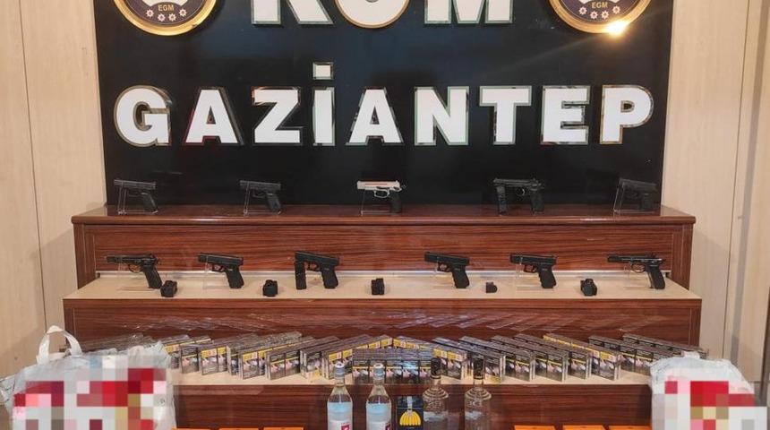 Gaziantep'te kaçakçılık operasyonunda gözaltına alınan 2 şüpheli tutuklandı