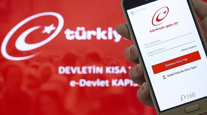 Yeni emekli maaşını öğrenmek isteyenler e-Devlet'e akın etti! Yoğunluktan sistemde aksamalar yaşandı