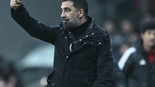 Beşiktaş taraftarı Arda Turan'dan özür diledi! Maç sonunda yaptıkları hareket sonrası... ''Bize yakışmadı, Arda bize hep saygı göstermiştir''