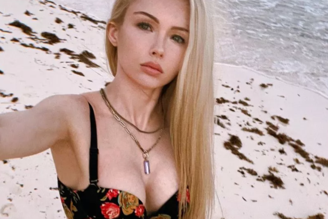 'Barbie tarikatı' &ccedil;&ouml;kertildi! G&uuml;zelleşmek i&ccedil;in &ouml;yle şeyler yapıyorlardı ki... Cıva &uuml;zerinde nefes almaktan vajina k&uuml;&ccedil;&uuml;ltme uygulamalarına kadar