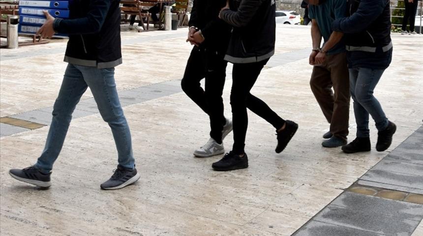 İranlı İranlıyı İstanbul'da dolandırdı: 30 milyonluk vurgun! Araç aldıklarını sandılar, gelen telefonla şoke oldular