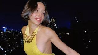 Zeynep Bastık yünden sütyeni ve süper minisiyle poz verdi! 'Tarkan Gümüş Eyer filminden fırlamış gibi' 