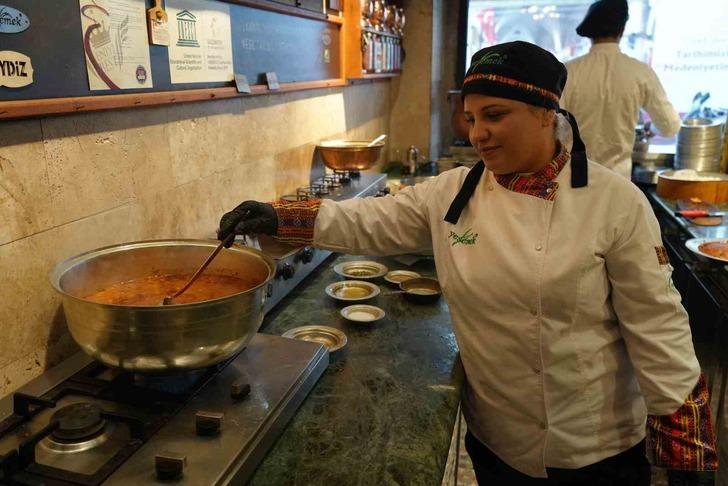 İki bin yıllık miras! Sabah akşam tüketiyorlar 'Şifa deposu' Bir kez tadına bakan hayran kalıyor G1