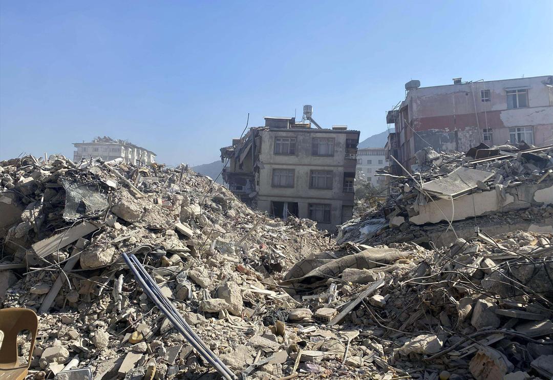 Sınır 5, orada 50 &ccedil;ıkıyor! Deprem b&ouml;lgesinde tespit edildi... 'Kritik' diyerek a&ccedil;ıkladı: Ya &ccedil;ekilmiş ya yer değiştirmiş oluyor