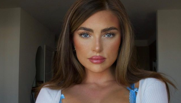 Sosyal medya fenomeni Julia Sandoval ne limit tanıdı ne de sınır