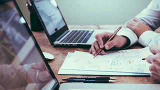 Daha az çalışıp aynı maaşı alacaklar! Dünyada yeni trend... Bir ülke daha 4 gün çalışma sistemine geçiyor