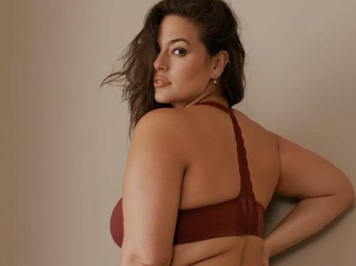 Ashley Graham tüle sarınıp iç çamaşırıyla poz verdi 18287447-728xauto