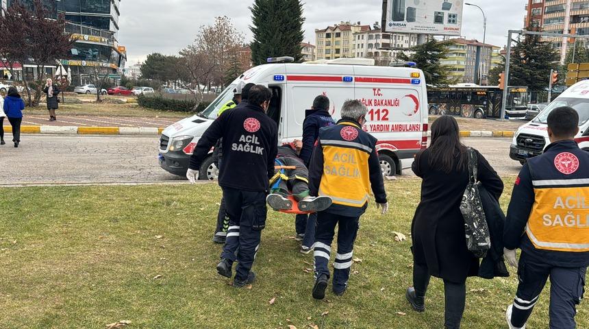 Elazığ'da zincirleme trafik kazasında 2 kişi yaralandı