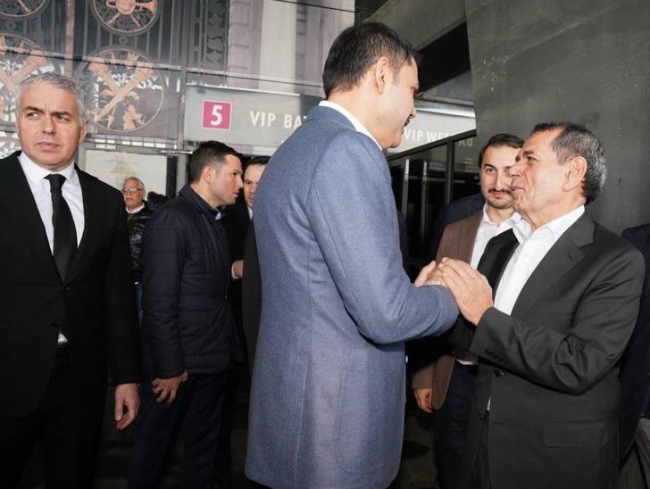 Dursun Özbek'ten Murat Kurum için övgü dolu sözler! Toplantıya damga vurdu... "Son derece eminim" diyerek açıkladı: İstanbul için bir şans! G1