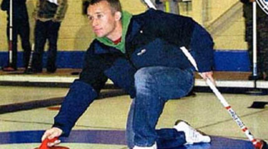 &Ouml;ğrenci, &ouml;ğretmenlerini bastı!