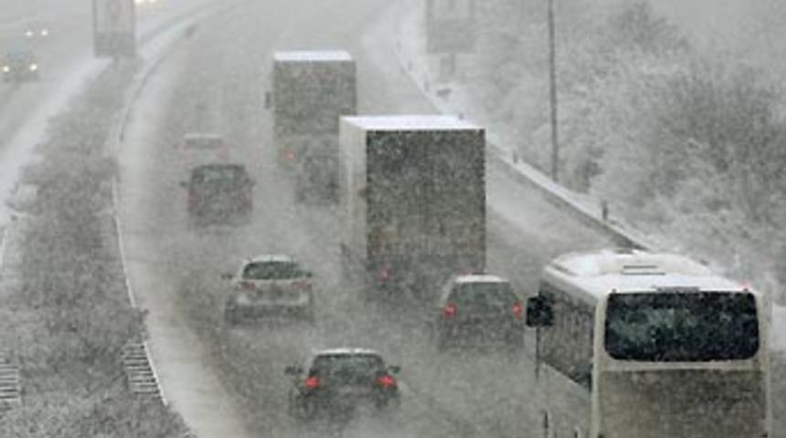 Flaş...Okullar tatil edildi