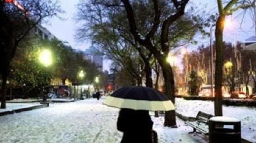 Kar yağdı, zina patladı