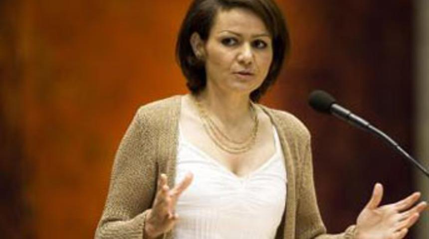 Dalga ge&ccedil;tiler