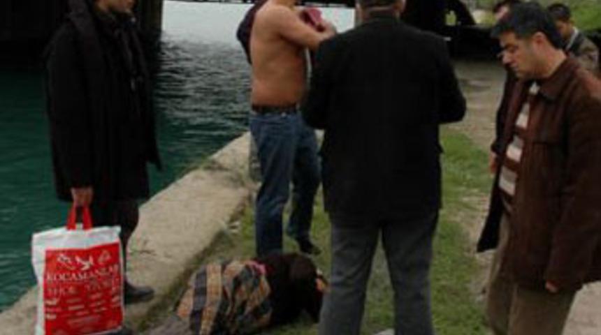 Kahraman &ouml;ğretmenden insanlık dersi