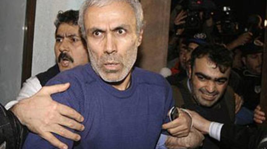 Ağca, Papa suikastinin failini a&ccedil;ıkladı