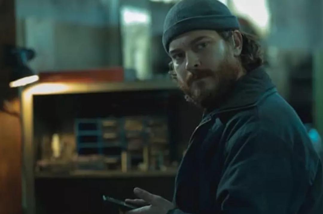 "Kilo aldı, sa&ccedil; sakal karıştı" denmişti! &Ccedil;ağatay Ulusoy'a K&uuml;bra galasında bir bakan bir daha baktı