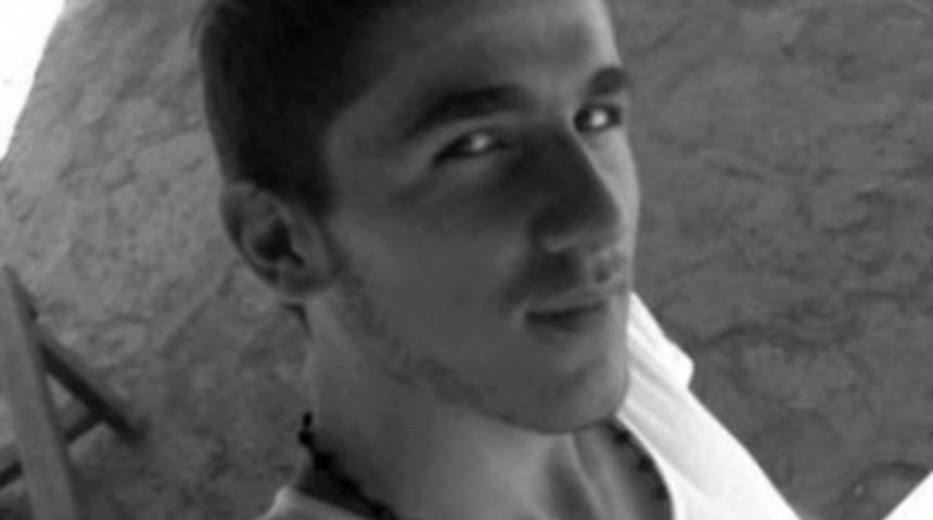 Boz&uuml;y&uuml;k'te kaza: 3 &ouml;l&uuml;, 5 yaralı