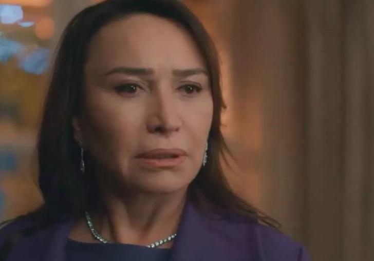 Sandık Kokusu dizisinde Irmak üvey babasıyla aşk yaşayıp annesini terk etti! O sahne sosyal medyayı salladı G3