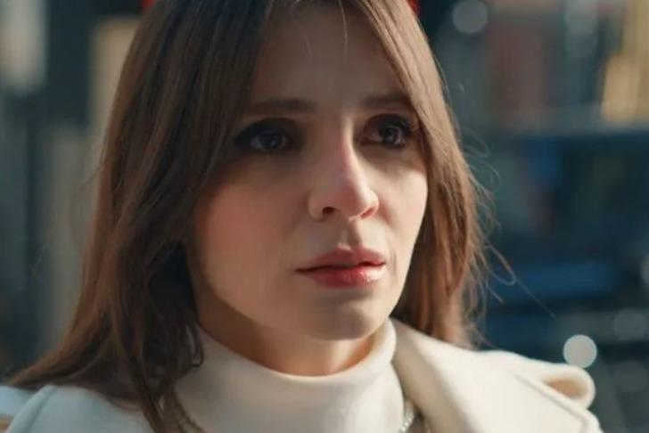 Sandık Kokusu dizisinde Irmak üvey babasıyla aşk yaşayıp annesini terk etti! O sahne sosyal medyayı salladı G4