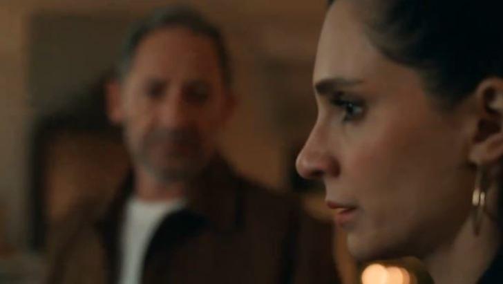 Sandık Kokusu dizisinde Irmak üvey babasıyla aşk yaşayıp annesini terk etti! O sahne sosyal medyayı salladı G5