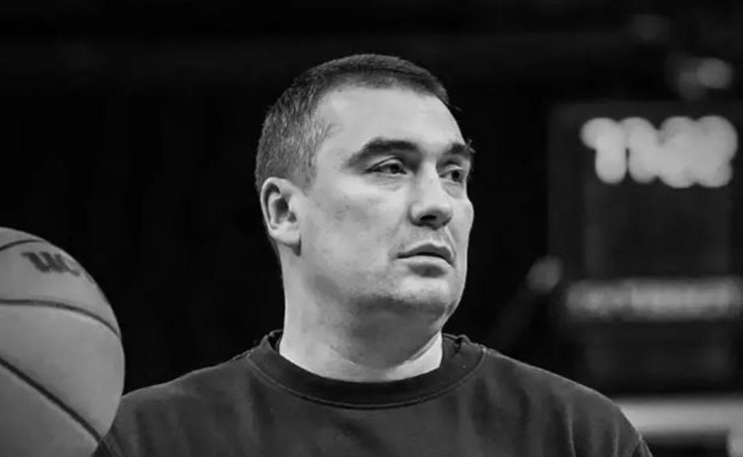 Galatasaray forması da giymişti! Restoranda yemek yerken hayatını kaybetti... Milojevic'in &ouml;l&uuml;m&uuml;n&uuml; 'yıkılmış durumdayız' diyerek duyurdular 