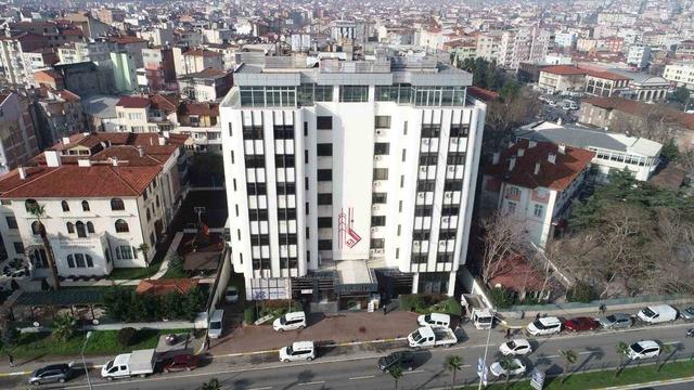 Karesi ve Altıeylül belediye binaları yıkılıyor