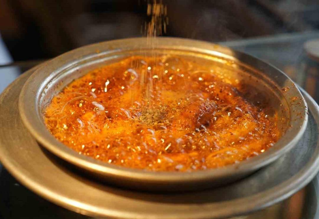 Belki de daha &ouml;nce hi&ccedil; yemediniz! Turistler o lezzete bayılıyor... Kışın yemeye doymuyorlar! Mumbar dolması neyden, nasıl yapılır?