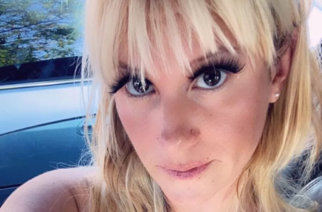 Kendisi 36, sevgilisi 27 yaşında! "Ben bir şeker anneyim" diyerek anlattı... Sevgilisine haftalık verdiği har&ccedil;lık dudak &ccedil;ok konuşuldu