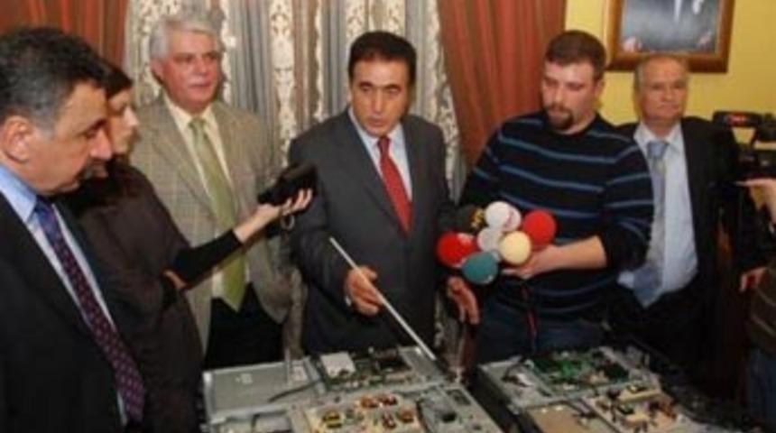 Başkan&rsquo;ın TV&rsquo;sinde gizli kamera