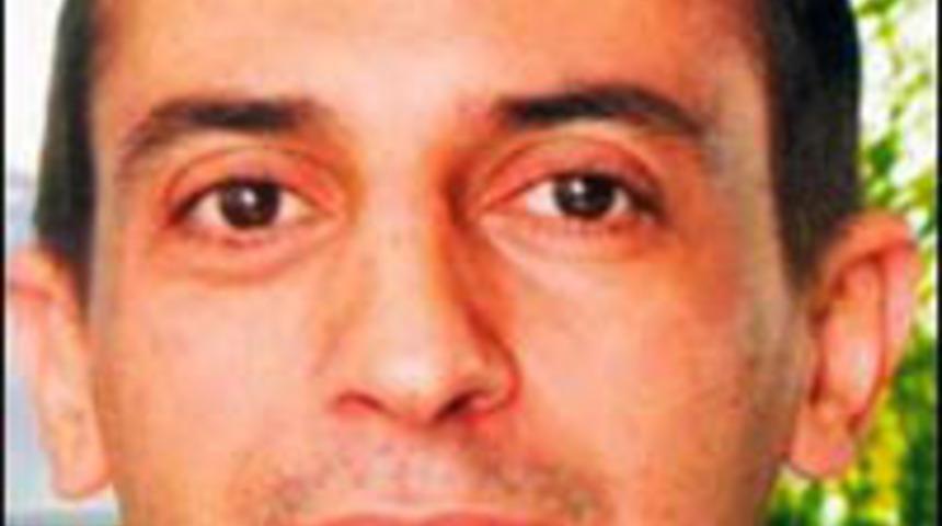 Bankayı soydu sevgilisiyle ka&ccedil;tı