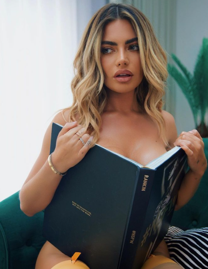 Love Island (Aşk Adası) programının eski yarışmacı Megan Barton Hanson şeffaf elbisesiyle kıvrımlarını sergiledi! "Bunu buraya bırakıyorum" G5