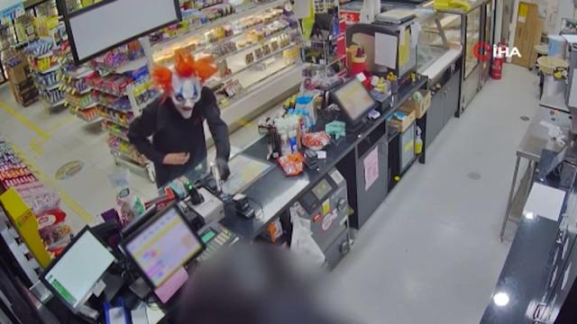 Yer: Avustralya! O anlar filmleri aratmadı: Palyaço maskesi takıp market soydu
