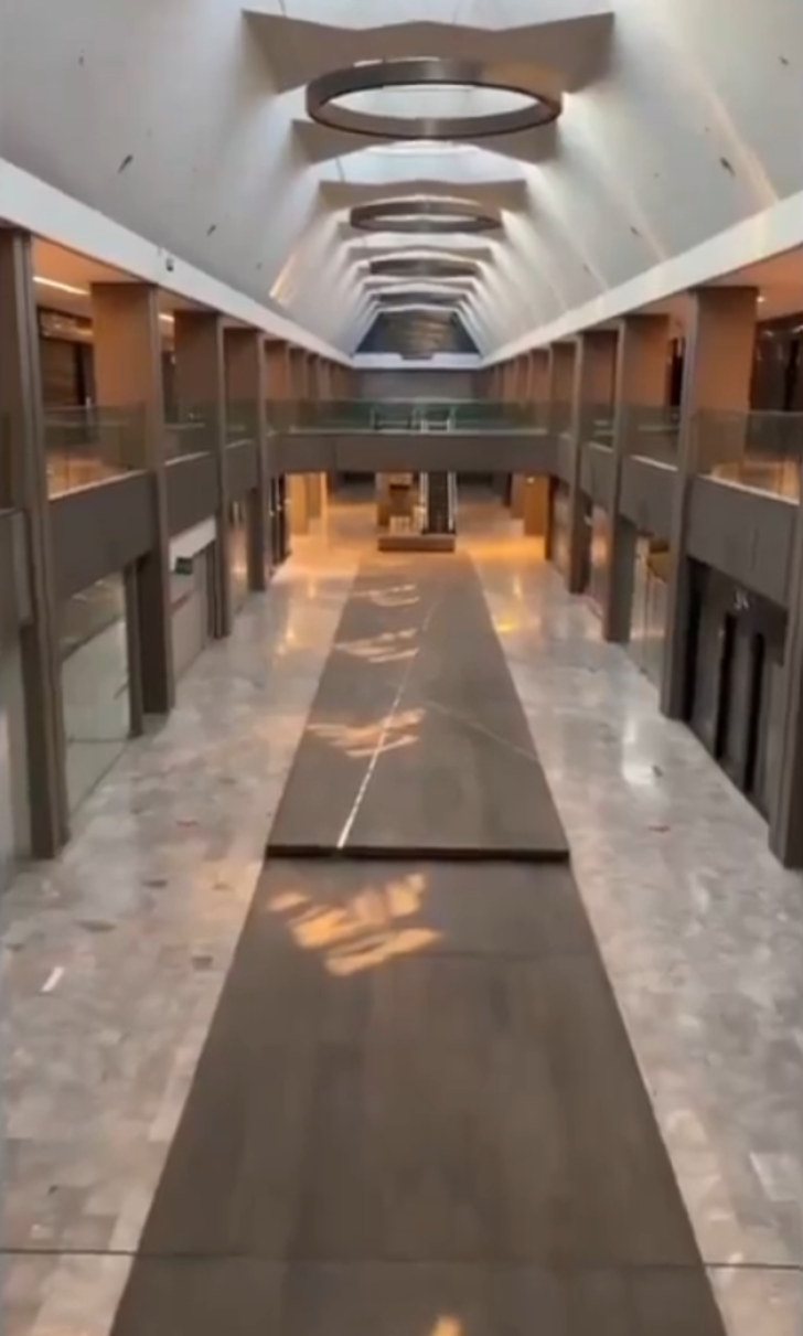 Türkiye'nin ilk AVM'siydi!  Son durumunu çekti, o görüntüler sosyal medyada gündem oldu G4