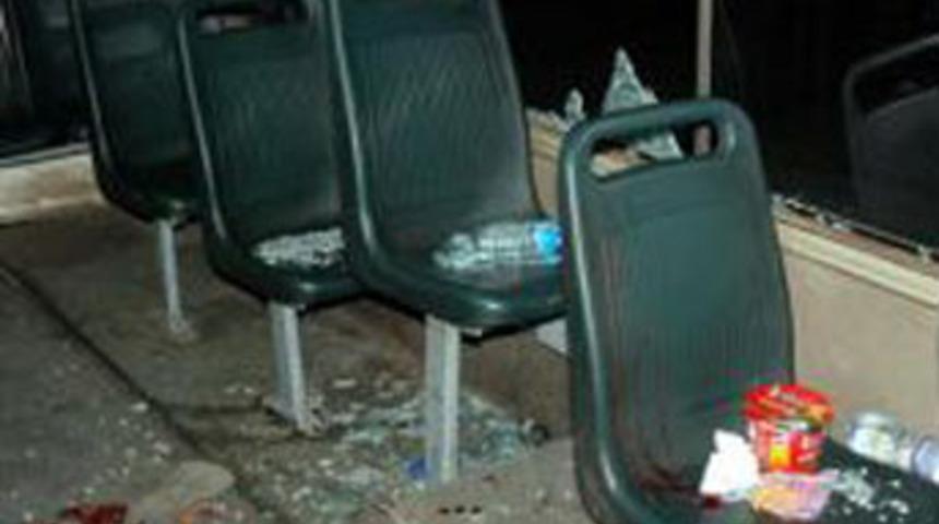 Otob&uuml;s ka&ccedil;ıran &Ccedil;inli, dehşet sa&ccedil;tı