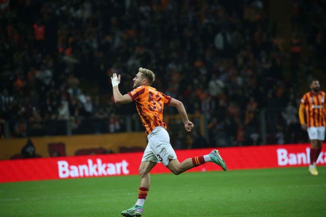 &Uuml;mraniyespor ma&ccedil;ına Barış Alper Yılmaz damgası! Sosyal medya onu konuşuyor... 10 dakikada hem kendi kalesine hem rakip kaleye attı