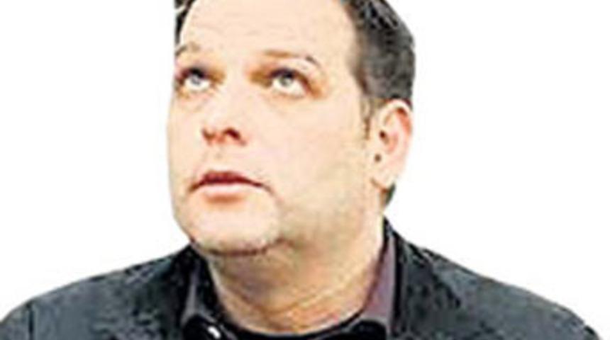 İş arkadaşını &ouml;ld&uuml;r&uuml;p itinayla par&ccedil;aladı