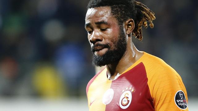 Gece yarısı Galatasaray ile sözleşmesini feshetti! Sarı-kırmızılı taraftarların bazıları duygusal anlar yaşıyor...