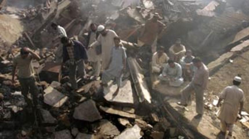 Pakistan voleybol maçına bomba: 70 ölü