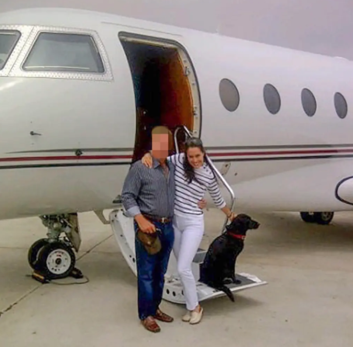 Kendisini 'profesyonel metres' olarak tanımlıyor! En zenginlere hizmet ediyor... Hediye listesindeki maddeler duyanları şaşkına çevirdi G2