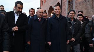 Turgut Altınok seçim çalışmalarına böyle başladı: Önce Hacı Bayram-ı Veli, ardından Anıtkabir ziyareti