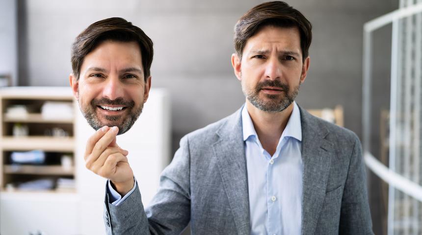 Imposter sendromu nedir, neden olur? Imposter sendromu belirtileri ve tedavisi