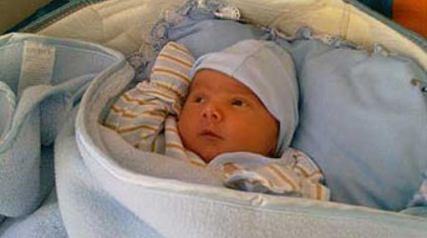 Bebeğini bile g&ouml;remeden gripten &ouml;ld&uuml;