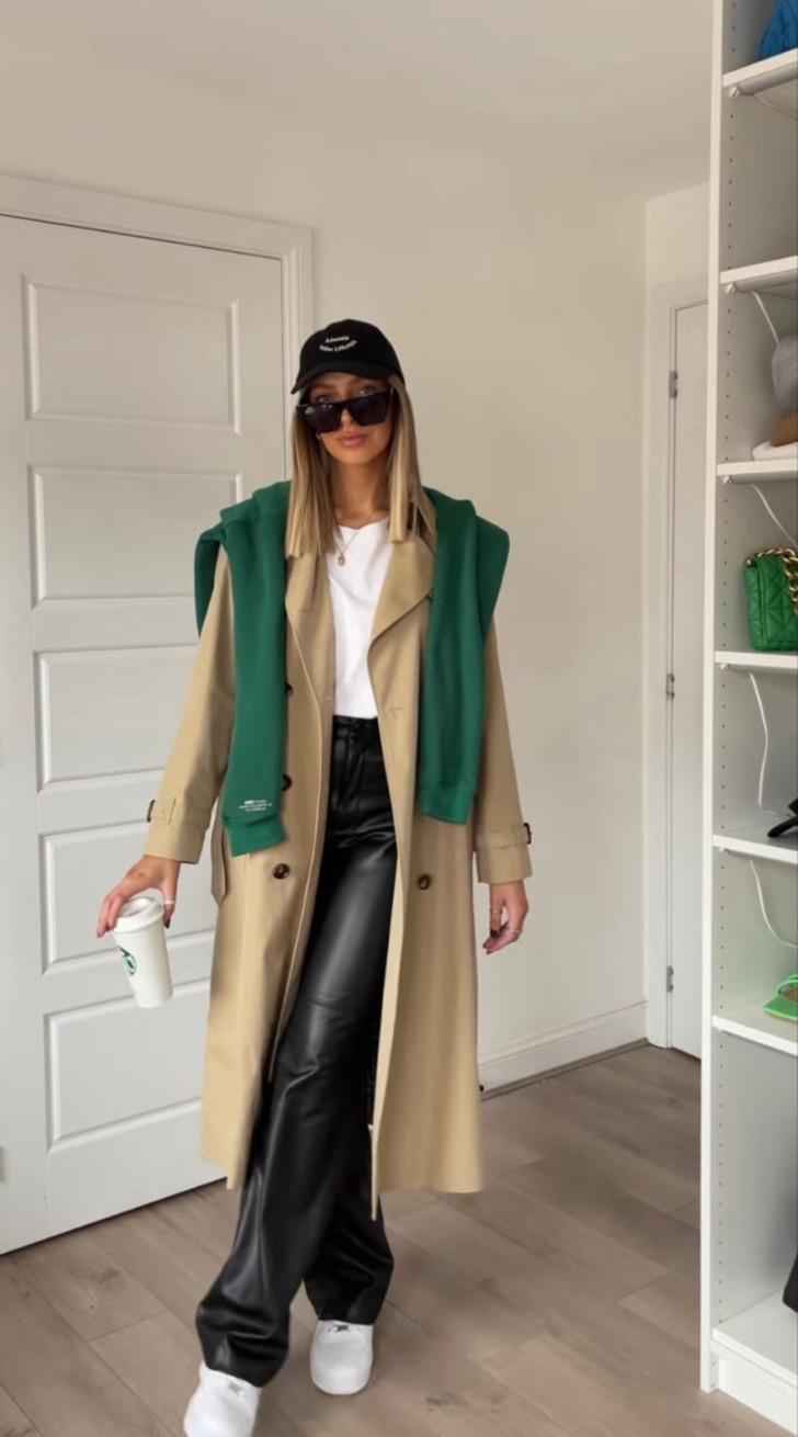 Her kadının dolabında olması gereken 7 temel parça! Kapsül dolapta neler olmalı? G4